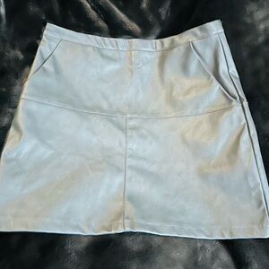 Shinstar mini pleather skirt with pockets